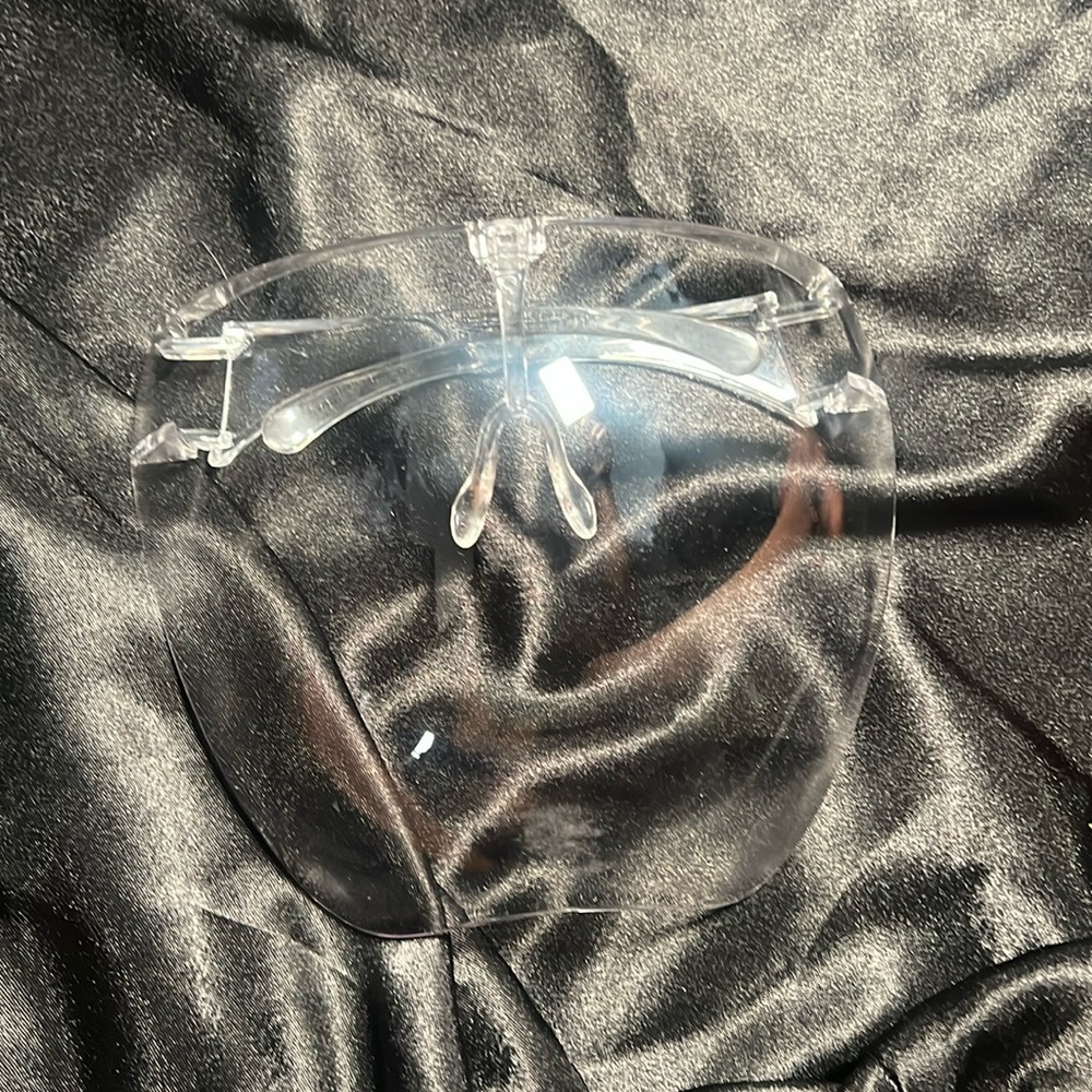 Clear face shield